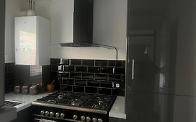 Queenomega'S Home Stay
