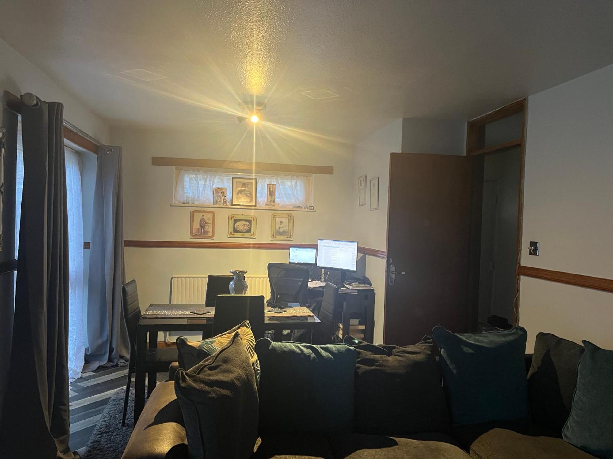 Queenomega'S Home Stay London Exterior photo